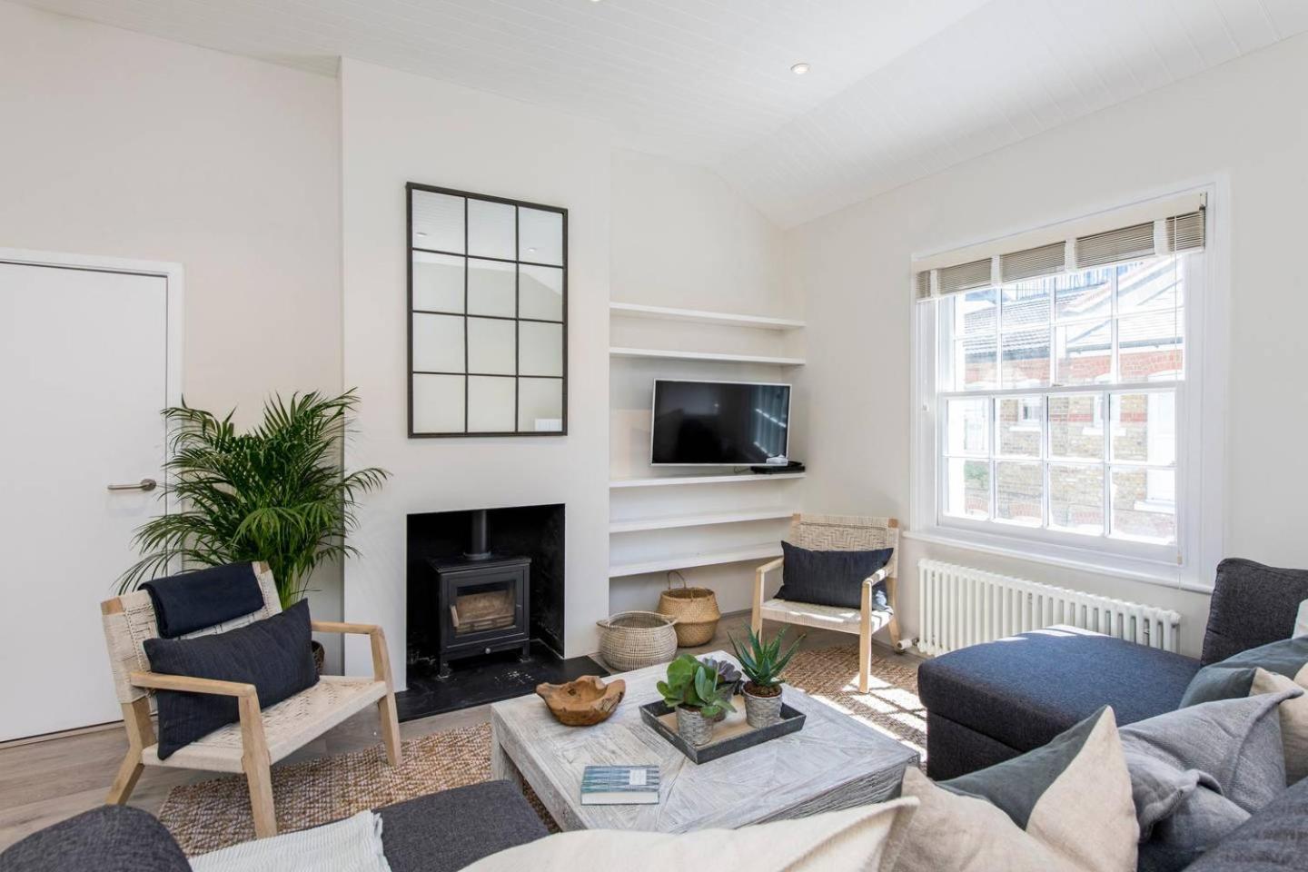 Divine 3 Bed House In Battersea Ferienhaus London